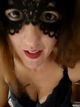 Snapshot of Naughty-Layla chatting on 10/02/25, 05:58 Naughty-Layla online show from 10/02/25, 05:58