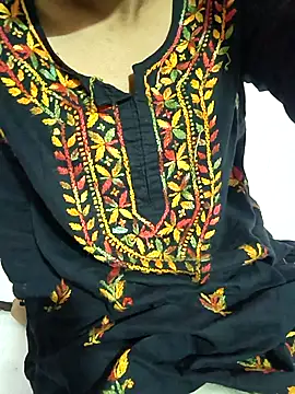 Snapshot of anayahotty chatting on 10/07/25, 11:35 anayahotty online show from 10/07/25, 11:35