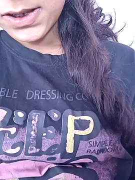 Snapshot of anayahotty chatting on 10/12/25, 07:07 anayahotty online show from 10/12/25, 07:07