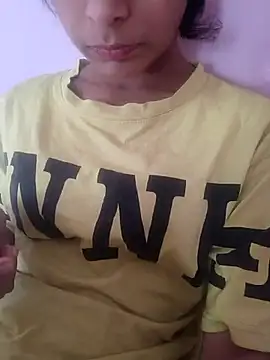 Snapshot of anayahotty chatting on 11/09/25, 07:28 anayahotty online show from 11/09/25, 07:28