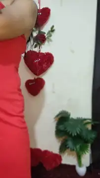 Snapshot of hotestfantasy chatting on 04/25/26, 02:36 hotestfantasy online show from 04/25/26, 02:36