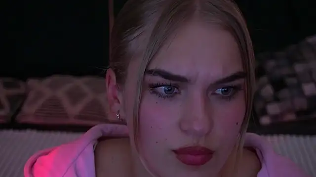 AlinaLiii online show from 11/10/25, 09:03