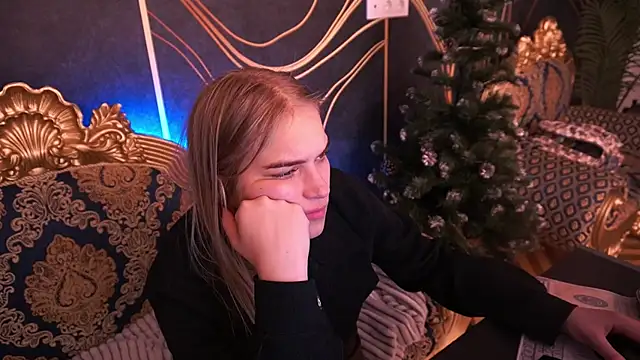 Snapshot of AlinaLiii chatting on 01/16/26, 07:23 AlinaLiii online show from 01/16/26, 07:23