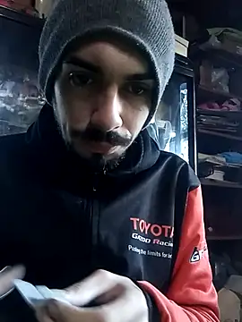 Snapshot of -Axelconda420 chatting on 04/11/26, 09:30 -Axelconda420 online show from 04/11/26, 09:30