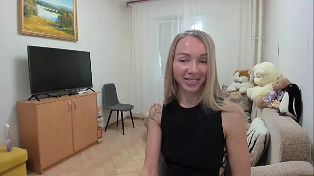 Snapshot of AlisiaCat chatting on 04/18/26, 10:08 AlisiaCat online show from 04/18/26, 10:08