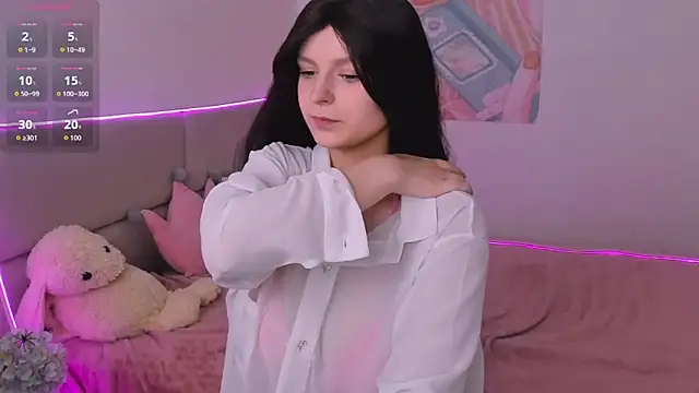 Snapshot of AishaAysitt chatting on 11/17/25, 09:15 AishaAysitt online show from 11/17/25, 09:15