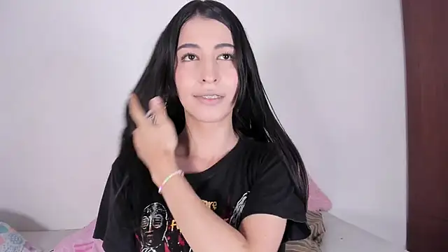 Snapshot of ScarlettRosetti chatting on 04/26/26, 10:51 ScarlettRosetti online show from 04/26/26, 10:51