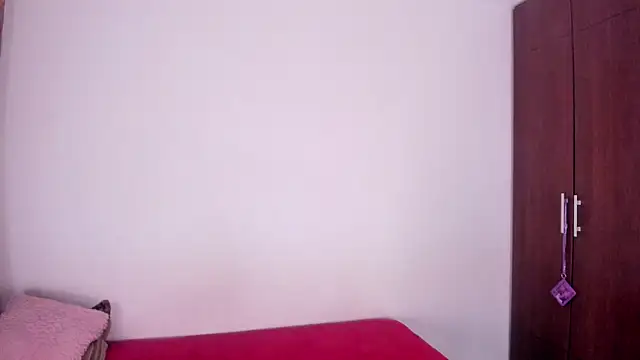 Snapshot of ScarlettRosetti chatting on 07/12/26, 12:12 ScarlettRosetti online show from 07/12/26, 12:12