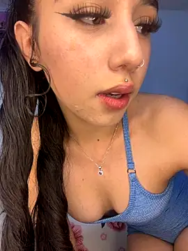 Snapshot of Linda_rouse chatting on 10/19/25, 09:48 Linda rouse online show from 10/19/25, 09:48