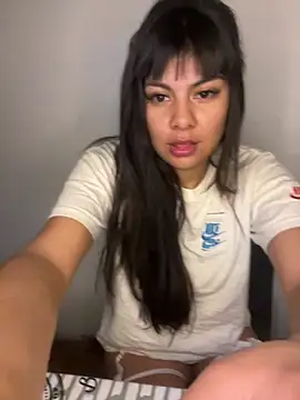 Snapshot of Bulma04 chatting on 10/11/25, 07:07 Bulma04 online show from 10/11/25, 07:07