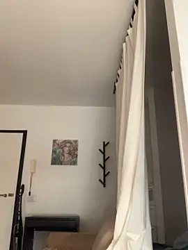 Snapshot of alessiobaz chatting on 01/07/26, 10:51 alessiobaz online show from 01/07/26, 10:51