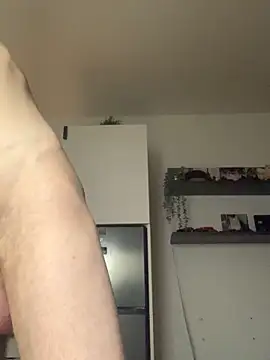 Snapshot of alessiobaz chatting on 02/21/26, 09:27 alessiobaz online show from 02/21/26, 09:27