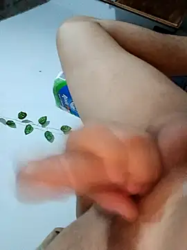 Snapshot of chikosexiii chatting on 11/29/25, 02:25 chikosexiii online show from 11/29/25, 02:25