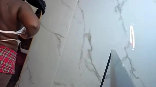 Soffia b online show from 10/23/25, 03:06