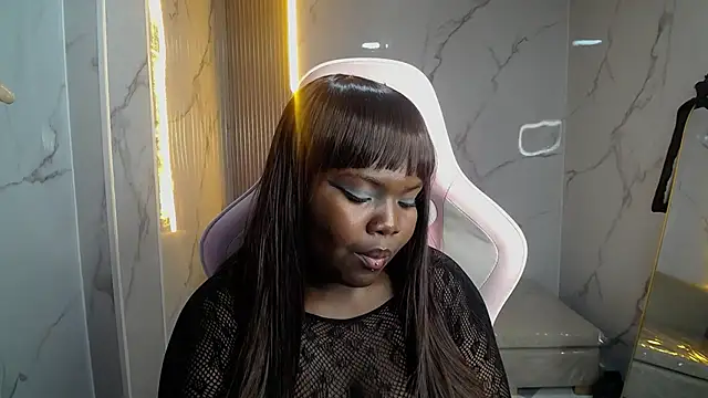 Soffia b online show from 11/07/25, 03:17