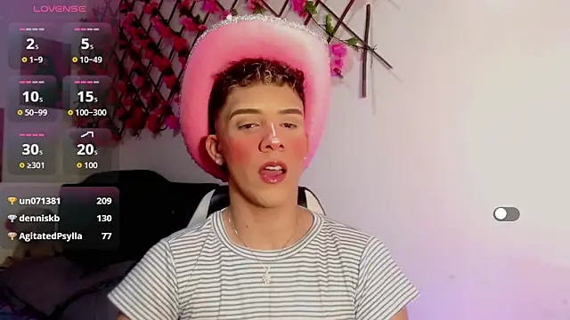 Noah SlaveX online show from 09/21/25, 08:16