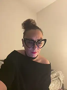 Reine du Vice84 online show from 02/09/26, 09:41