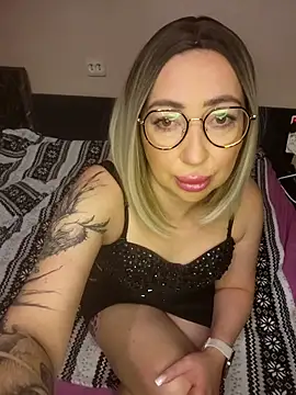 siennatempt online show from 10/01/25, 06:36