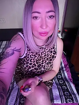 siennatempt online show from 10/23/25, 07:18