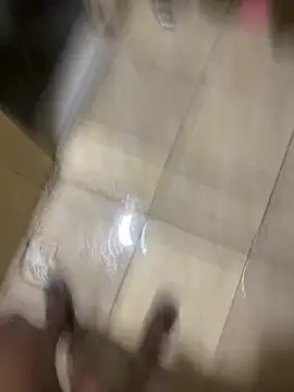 Snapshot of lukaas-69 chatting on 11/09/25, 07:23 lukaas-69 online show from 11/09/25, 07:23