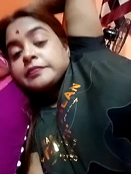 Snapshot of felito99 chatting on 10/14/25, 05:36 felito99 online show from 10/14/25, 05:36