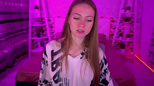 Snapshot of GoGoDream chatting on 04/04/26, 06:22 GoGoDream online show from 04/04/26, 06:22