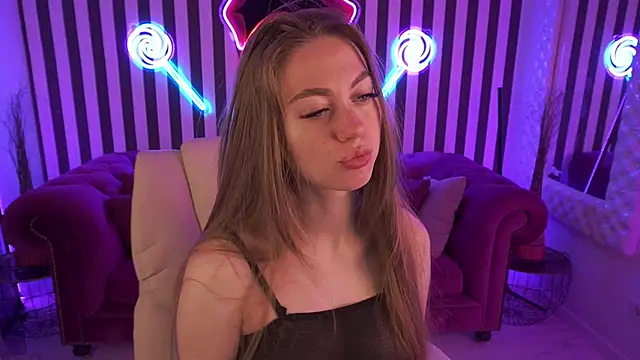 Snapshot of GoGoDream chatting on 04/24/26, 06:05 GoGoDream online show from 04/24/26, 06:05