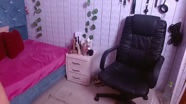 Snapshot of Kathaleyagrayyass chatting on 12/02/25, 01:55 Kathaleyagrayyass online show from 12/02/25, 01:55