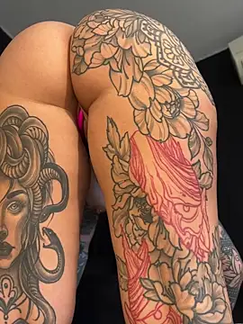 charlotteemerson123 online show from 12/20/25, 04:14