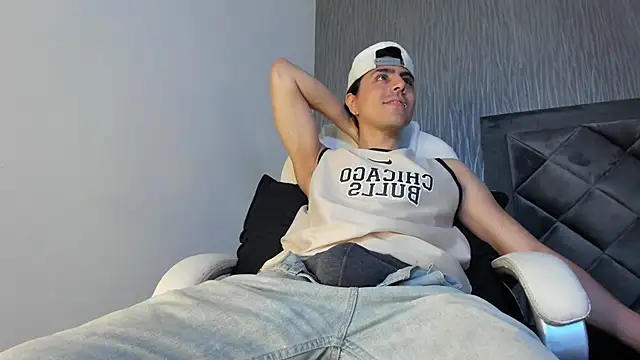 dylan cross  online show from 10/03/25, 11:40