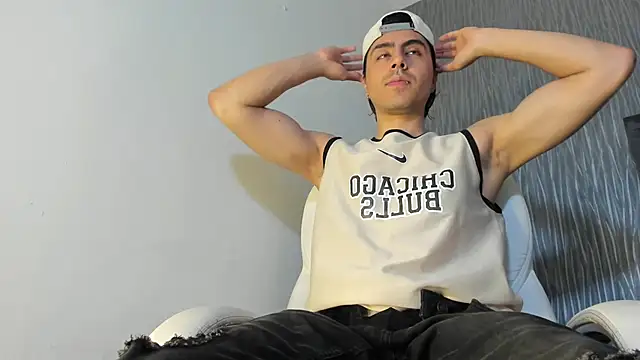 dylan cross  online show from 10/04/25, 11:19