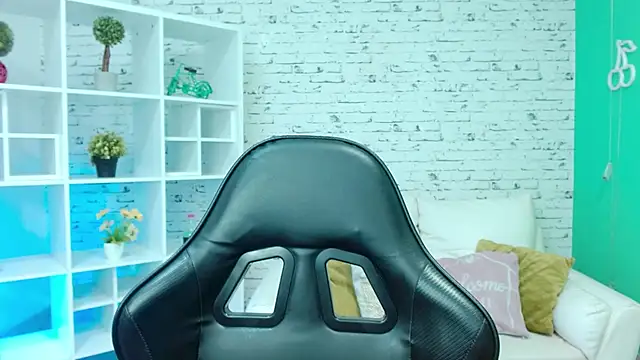 loaizalust online show from 12/01/25, 05:18