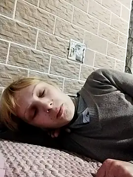 Ponka2011 online show from 09/28/25, 04:51