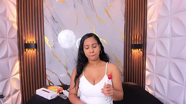 Snapshot of Taira_Bms chatting on 10/30/25, 04:14 Taira Bms online show from 10/30/25, 04:14