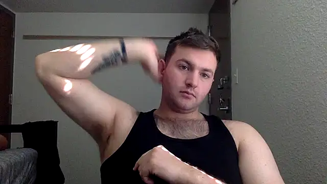 Snapshot of daddypineapple77 chatting on 02/07/26, 04:33 daddypineapple77 online show from 02/07/26, 04:33