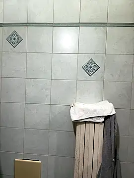 Snapshot of giovan2020 chatting on 12/22/25, 11:13 giovan2020 online show from 12/22/25, 11:13