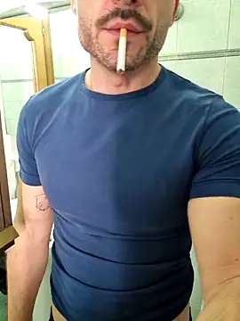 Snapshot of giovan2020 chatting on 02/18/26, 07:26 giovan2020 online show from 02/18/26, 07:26