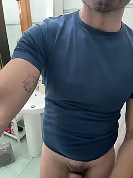 Snapshot of giovan2020 chatting on 04/07/26, 10:53 giovan2020 online show from 04/07/26, 10:53