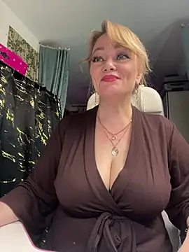 Sweet-blonde online show from 06/21/26, 10:01