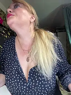 Sweet-blonde online show from 07/15/26, 08:58