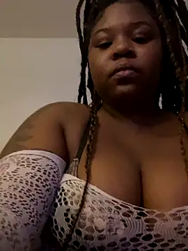 ChocolateKissesBaee online show from 09/30/25, 06:57