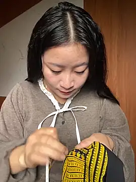 violet-00 online show from 11/01/25, 12:56