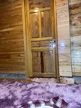 violet-00 online show from 11/21/25, 12:54