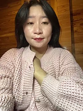 Snapshot of violet-00 chatting on 12/20/25, 05:47 violet-00 online show from 12/20/25, 05:47