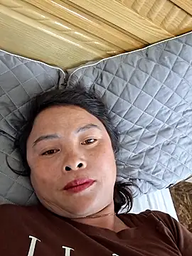 xuxulovezz online show from 11/18/25, 01:55