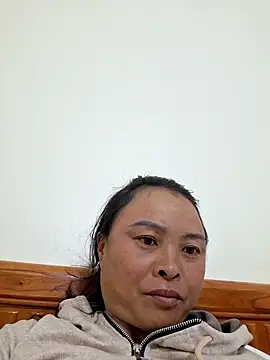 xuxulovezz online show from 12/19/25, 01:29