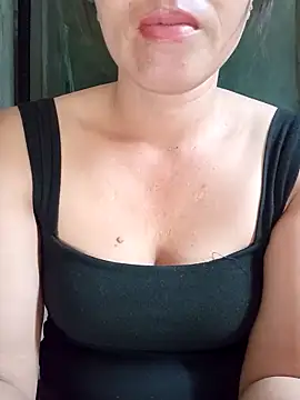 Smile-sexy online show from 10/28/25, 05:11