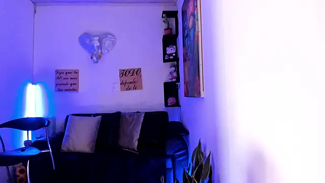 sofia salie online show from 10/28/25, 12:09