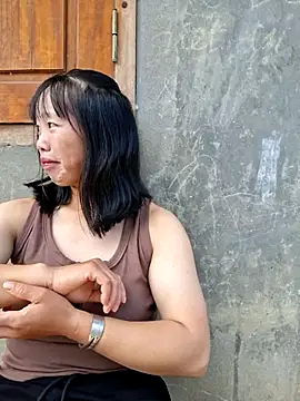 helenzz online show from 09/24/25, 01:42