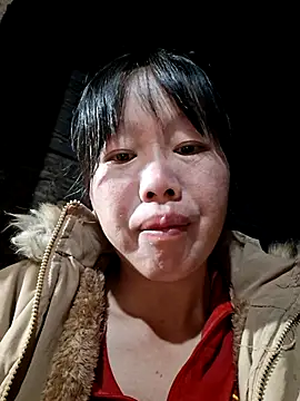 helenzz online show from 11/29/25, 10:46